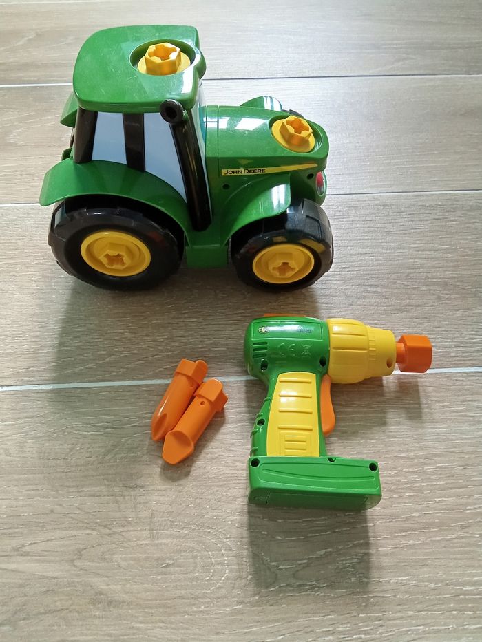 Tracteur et visseuse - photo numéro 2