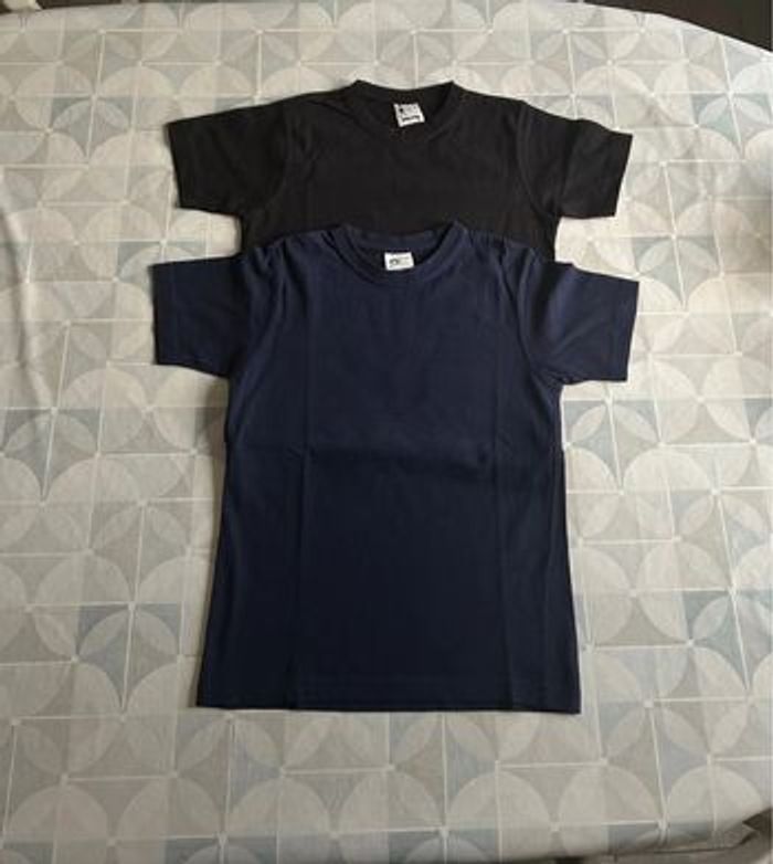 Lot de 2 t shirts garçon - 12 ans - Kokse - en très bon état