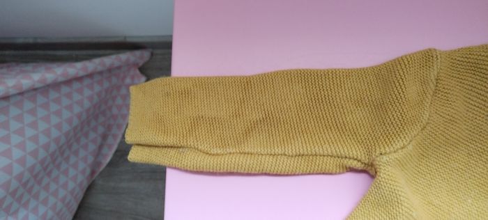 Gilet jaune moutarde 18 mois tao - photo numéro 2
