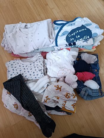 Lot vêtements fille 1mois
