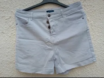 short femme taille 40 kiabi