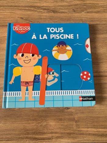 Livre Kididoc Tous à la piscine