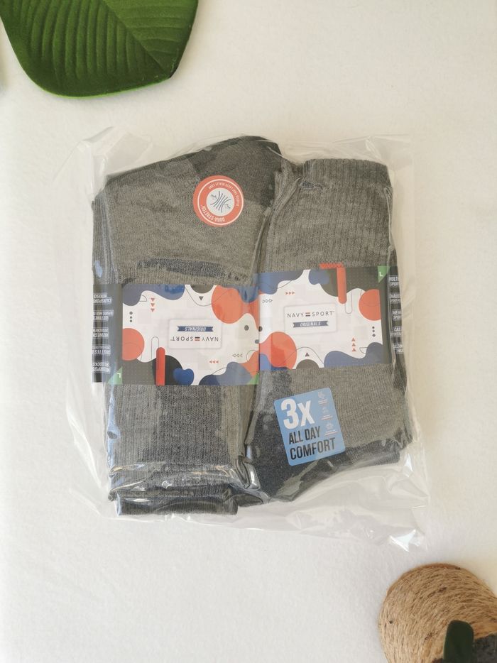 Lot de 5 paires de chaussettes grises Navy Sport Originals Pointure 43/46 - photo numéro 2