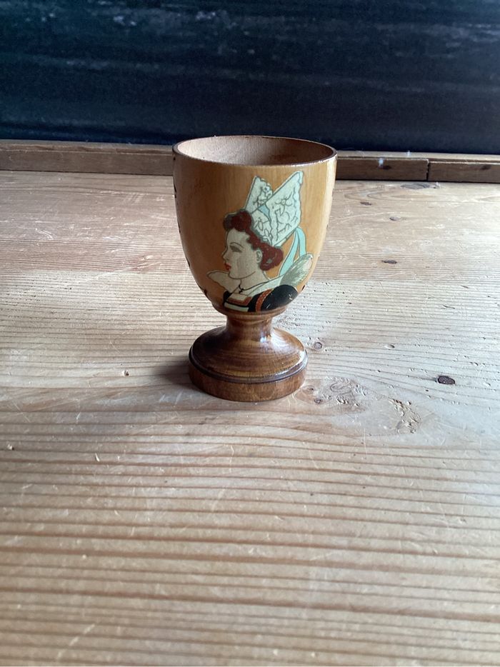 Coquetier bois breton