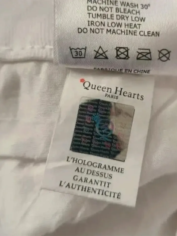 Jean  Queen Hearts ,look boyfriend destroy ,slim ,taille haute ,100 % coton - photo numéro 13