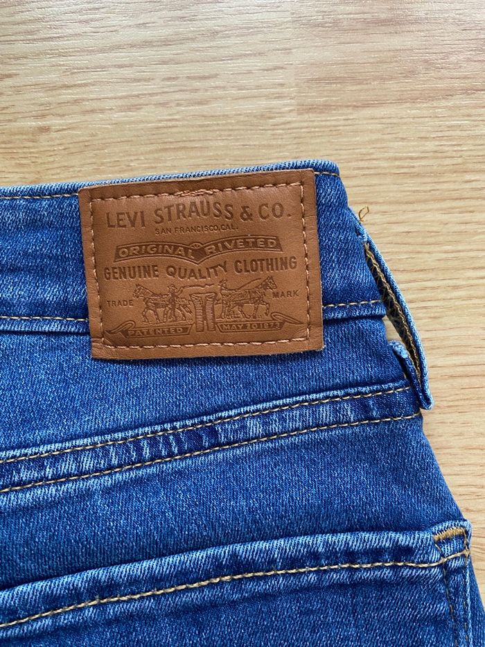 Magnifique Jean Levi’s bleu skinny 721 High rise skinny  taille 24 - photo numéro 9