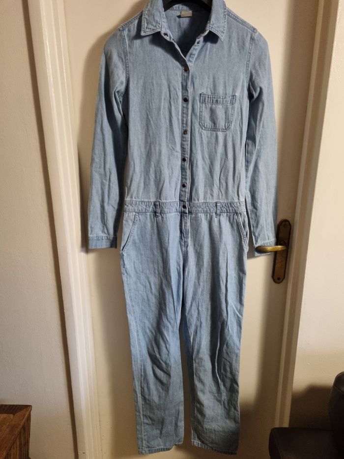 combinaison en jeans taille XS - neuf
