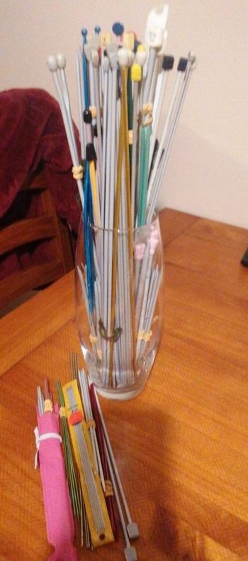 Lot 35 paires d'aiguilles à tricoter toutes tailles