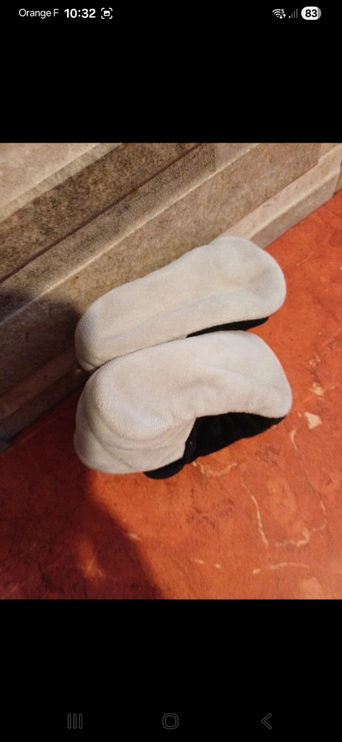 Pantoufles bébé taille 6 / 9 mois - photo numéro 4