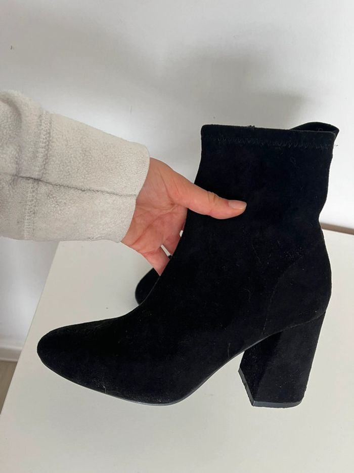 Bottines noires effet daim - photo numéro 3