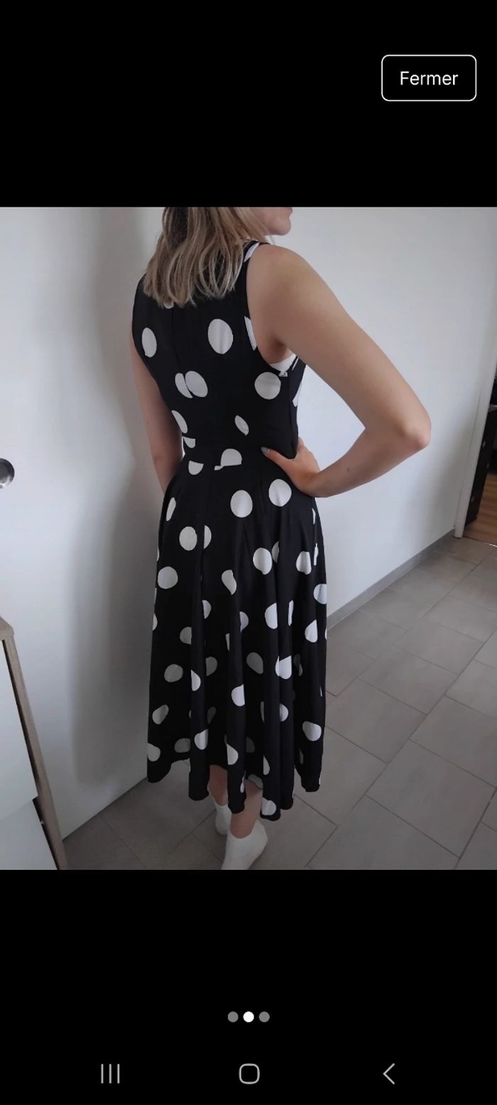 Jolie robe taille 36 - photo numéro 2