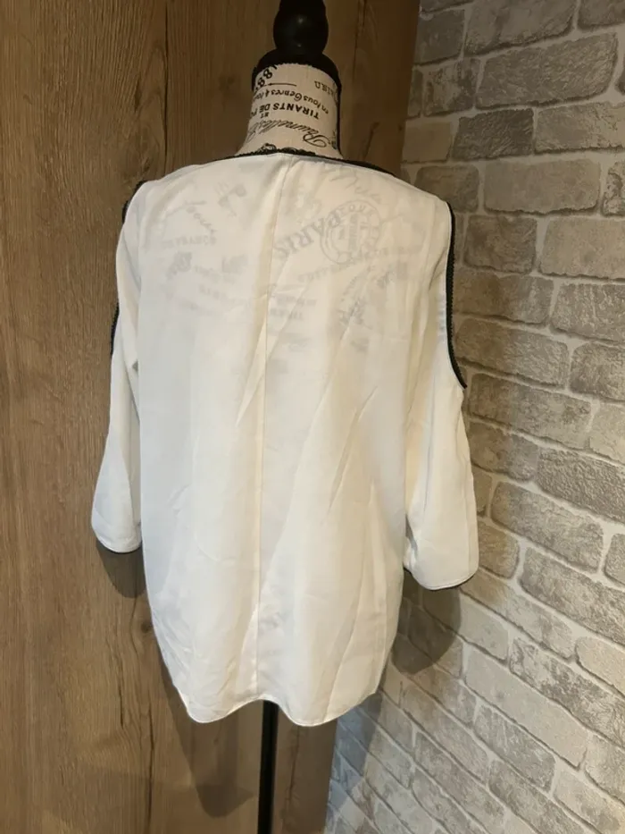 Blouse épaules dénudées taille 40 - photo numéro 3