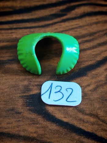 Playmobil 1900 médiéval col écharpe verte