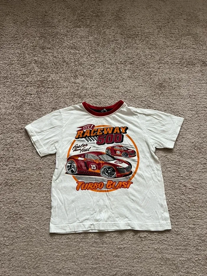 t-shirt pour garçon voiture