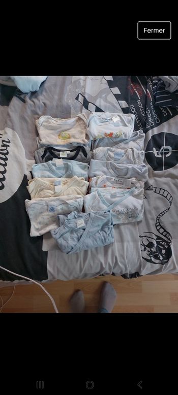 Lot bodys taille 3 mois