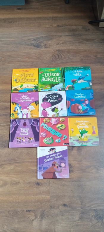 Lot de petits contes.