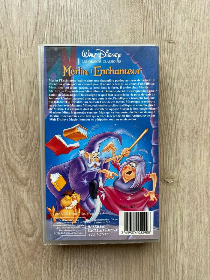 Disney Merlin l'Enchanteur Cassette Vidéo VHS Vintage Cinéma Collection Exclusive - photo numéro 3