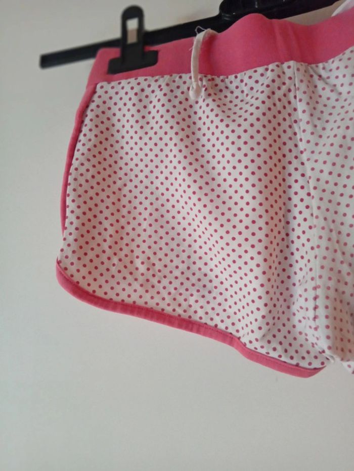 Short blanc à petits pois rose. 6 ans - photo numéro 6