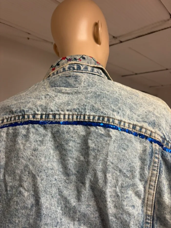 Veste Levi’s Trucker S - Vintage Customisée, Broderies et Sequins - photo numéro 13