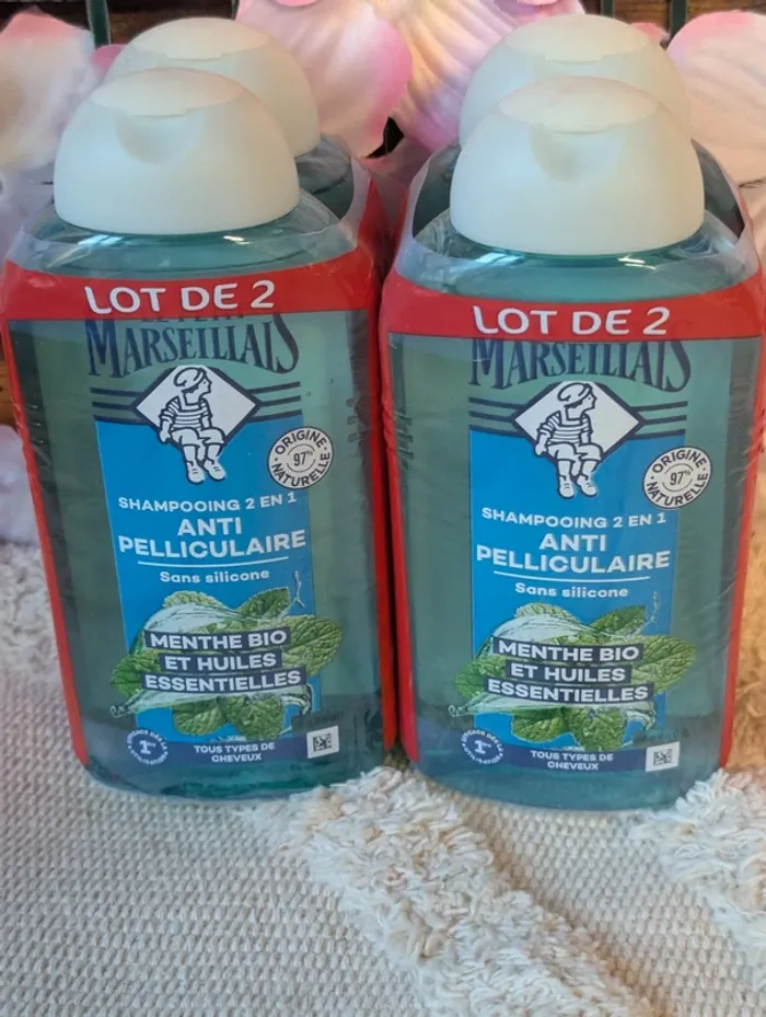 Lot de 4 shampooing 250ml neuf