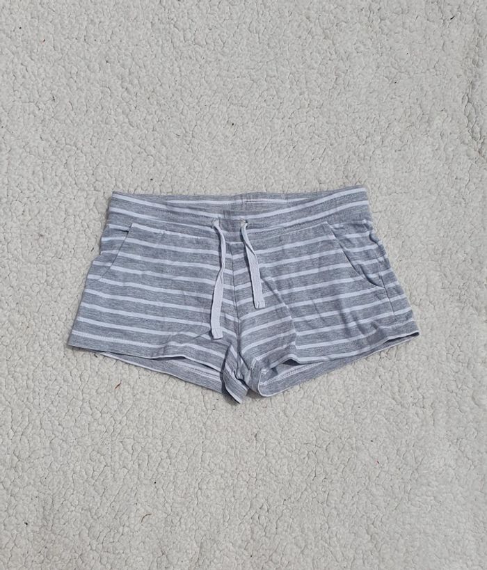 Shirt taille 9/10ans