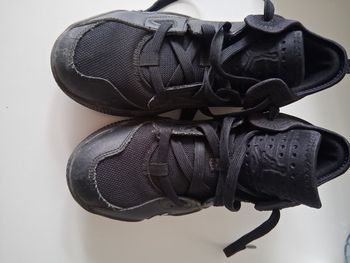 Chaussure garçon nike Jordan taille 36 bon état