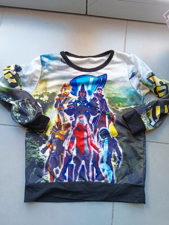 Sweat taille 8 ans