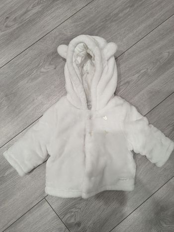 Manteau chaud a capuche