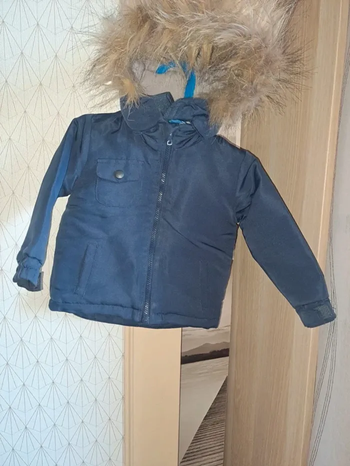 Manteau doublé chaud garçon tissaia 18 mois super état
