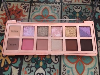 Palette fards à effets Make Up Revolution