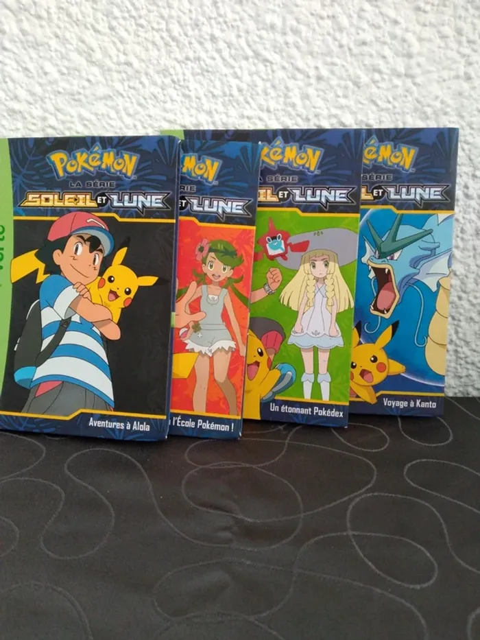 Lot de livres Pokémon - photo numéro 2