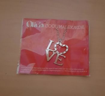 Collier Love