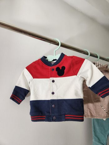 Lot garçon 1 mois , ensembles, pyjama, veste – Très bon état