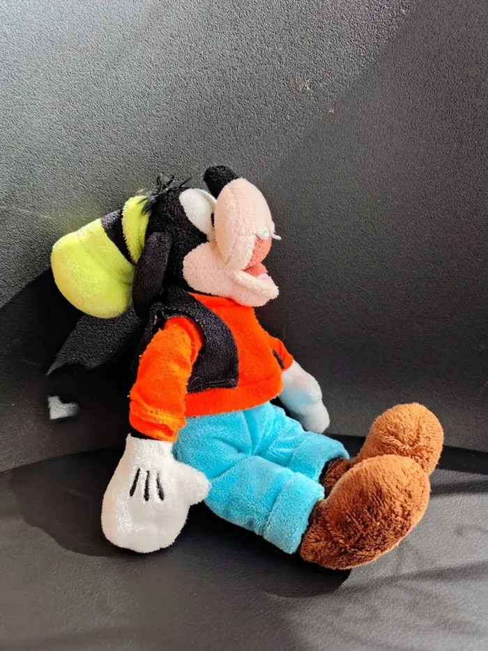 Petite peluche dingo goofy ami de Mickey Disney - photo numéro 2
