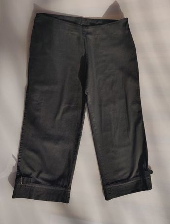 Pantacourt noir 40