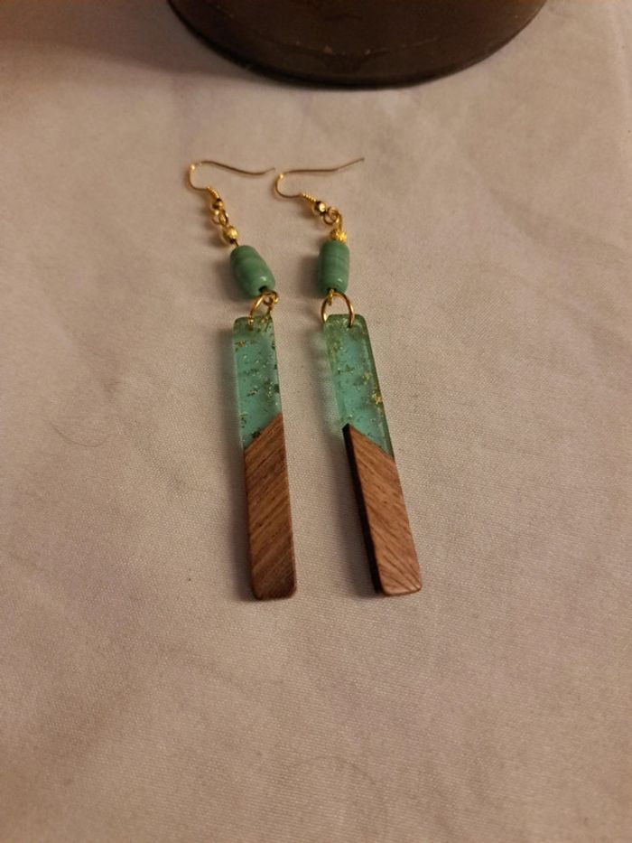 Boucles d'oreilles pendante marron vert doré - photo numéro 3