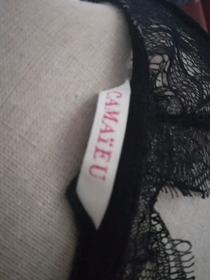 🍁A 4€ uniquement ce week-end 🍁 🌸Robe noir avec dentelle dans le dos🌸 - photo numéro 6