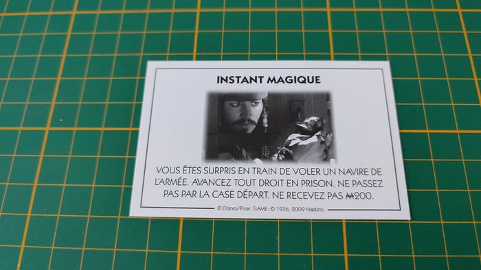 Carte instant magique volez un navire de l'armée jeu de société Monopoly Disney éditions Hasbro #B94