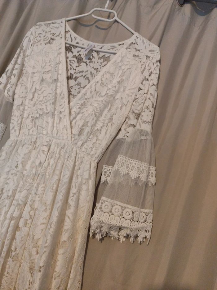 Haut manche mi longue a dentelle blanche - photo numéro 3
