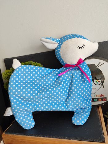 doudou peluche bouillotte biche faon sanodiane bleu blanc pois noeud violet Rose