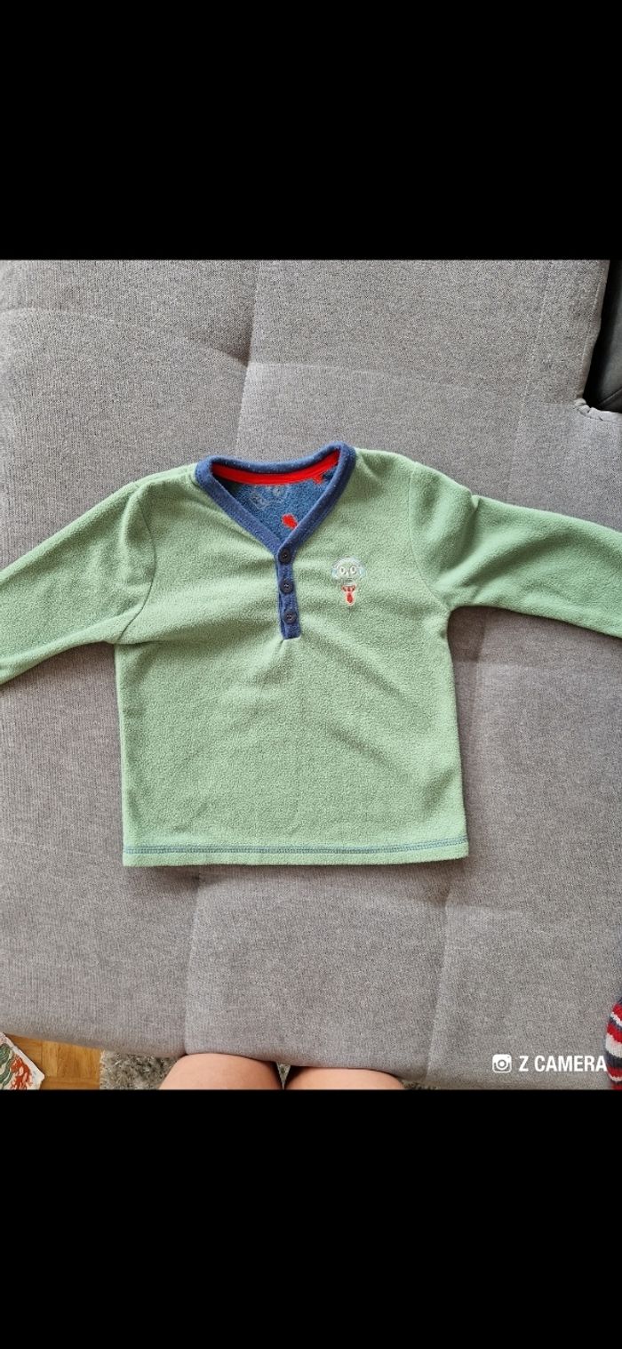 Pull taille 2/3 ans