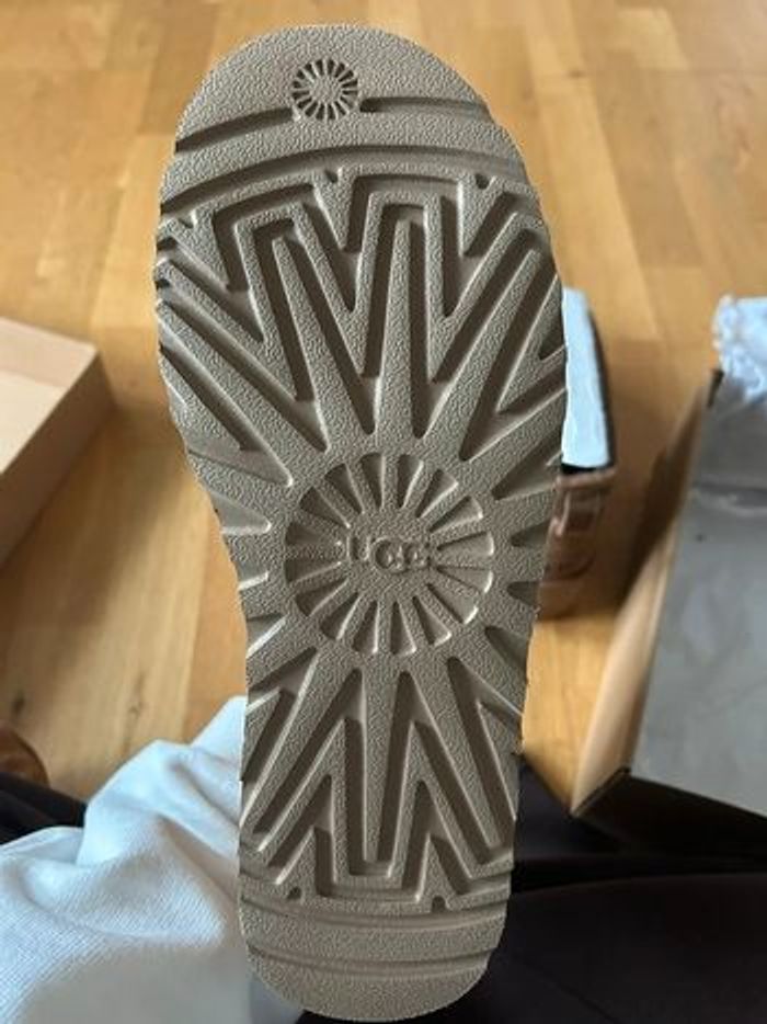 Ugg Classic mini Boots   37 - photo numéro 4