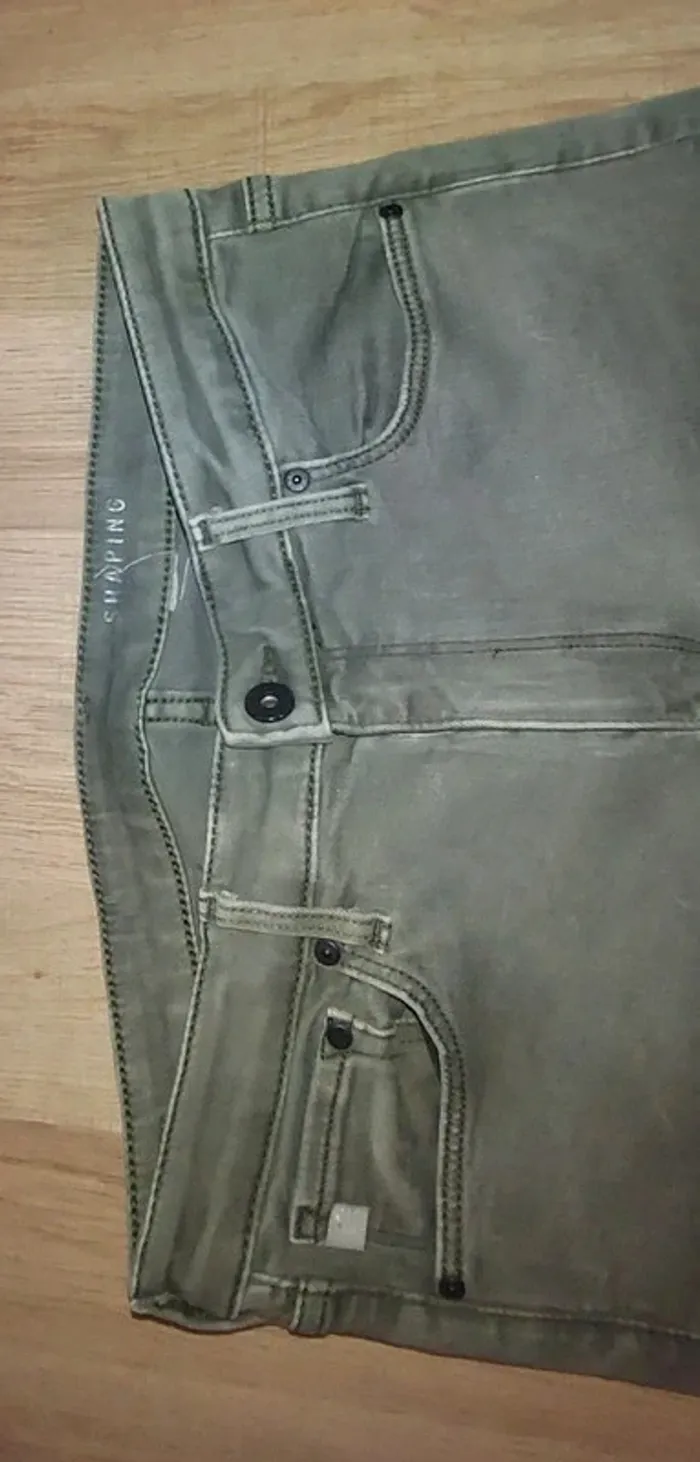 Jeans femme T.36 - H&M - photo numéro 4