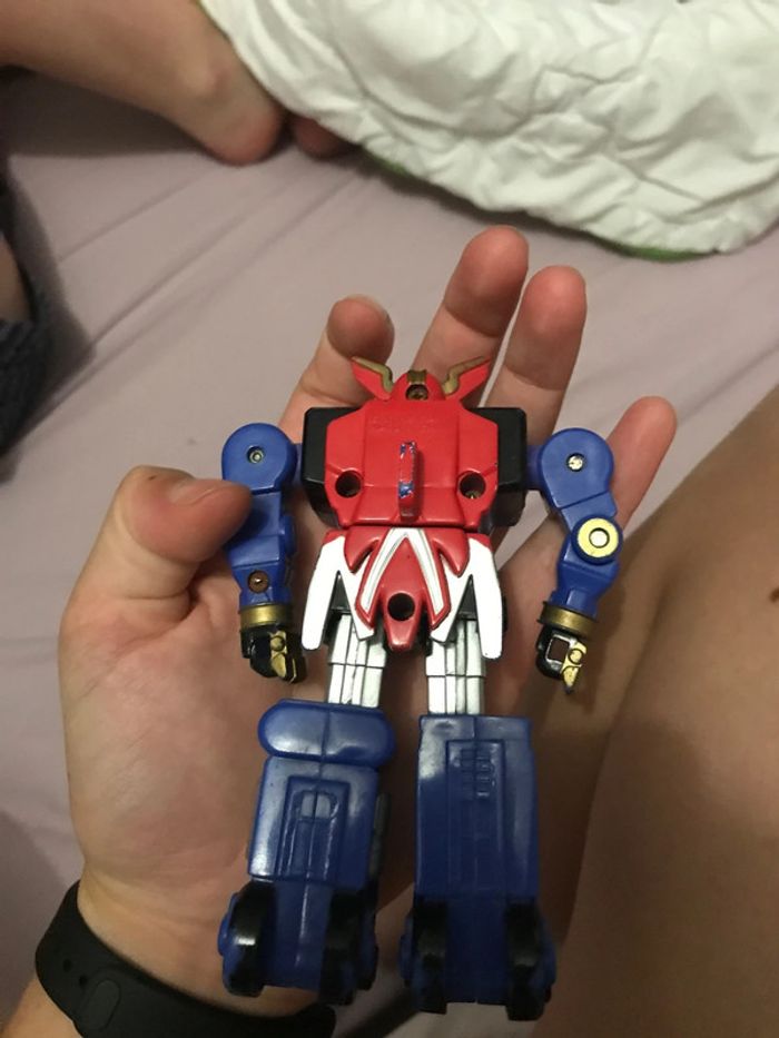 Figurine megazord de 1996 bandai - photo numéro 3