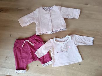 Ensemble fille 1 mois