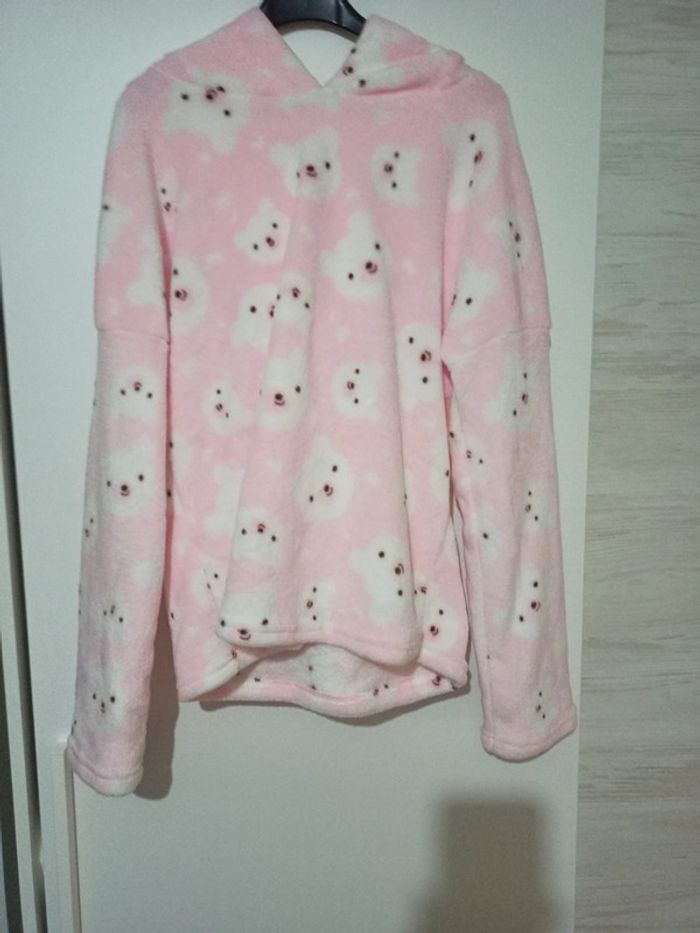 Pull polaire a capuche petite oreilles sur la capuche