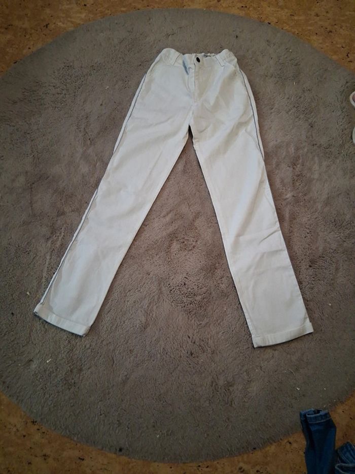 LOTS DE JEANS ET PANTALONS 12 ANS - photo numéro 2