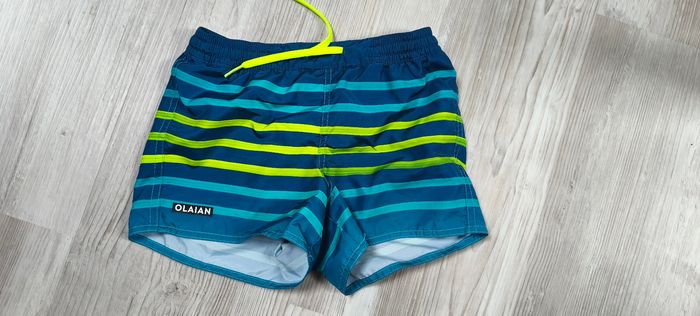 🏊 Short de bain
4 ans
Marque Olaian