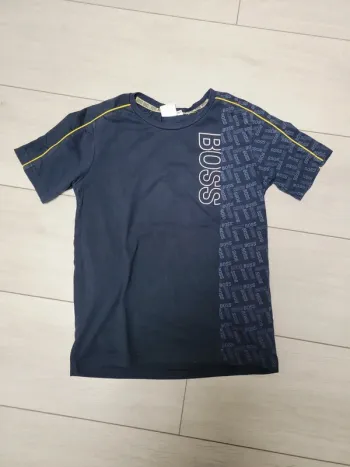 T shirt Boss slim fit 10 ans