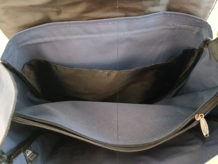 Besace Quiksilver vintage plusieurs compartiments bandoulière réglable - photo numéro 3